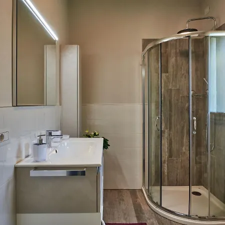 Ca Ben-2 By Interhome Appartement Dongo